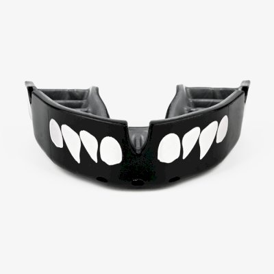 Боксерская капа Opro Silver Level Black Jaws