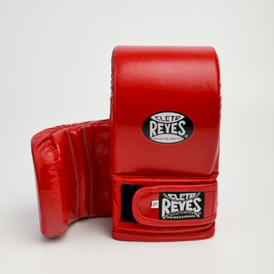 Снарядные перчатки Cleto Reyes на липучке 356 Red